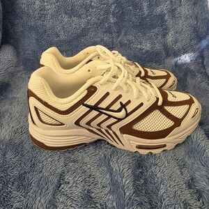 NEW Nike Air Pegasus 2005 Women's Running Shoes